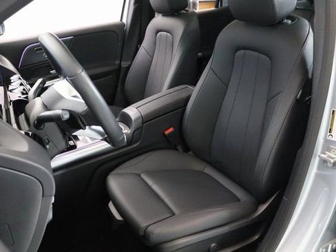 Certified 2025 Mercedes-Benz GLA 250 4MATIC image 16