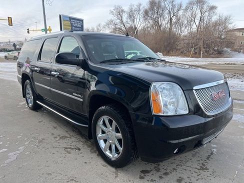 Used 2012 GMC Yukon XL Denali image 4