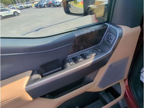 Used 2026 Ford F250 Lariat w/ Black Appearance Package image 12