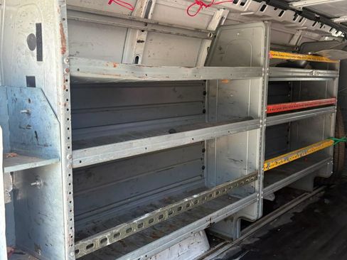 Used 2012 Chevrolet Express 2500 Extended RWD image 6