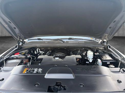 Used 2019 GMC Yukon XL Denali w/ Denali Ultimate Package AWD/4WD image 11