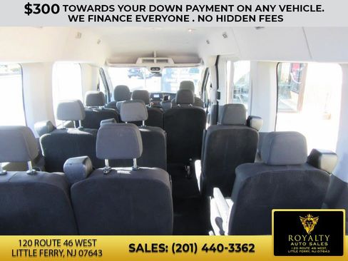 Used 2020 Ford Transit 350 XLT image 23