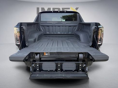 Used 2025 GMC Hummer EV 2X AWD/4WD image 34