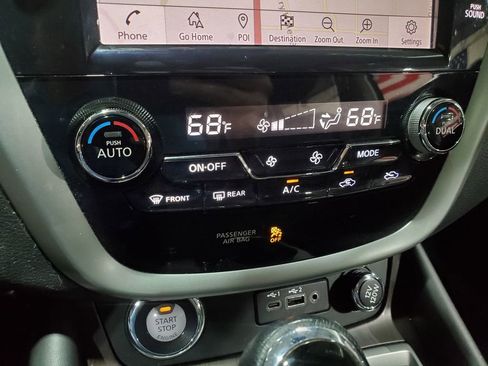 Used 2019 Nissan Murano Platinum w/ Cargo Package image 35