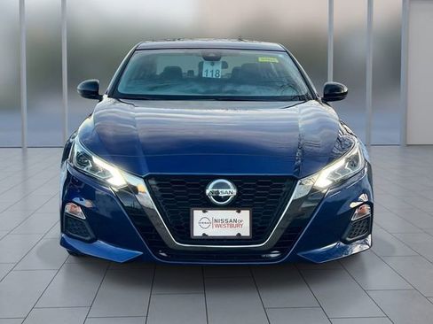 Used 2020 Nissan Altima 2.5 SR w/ Premium Package FWD image 2