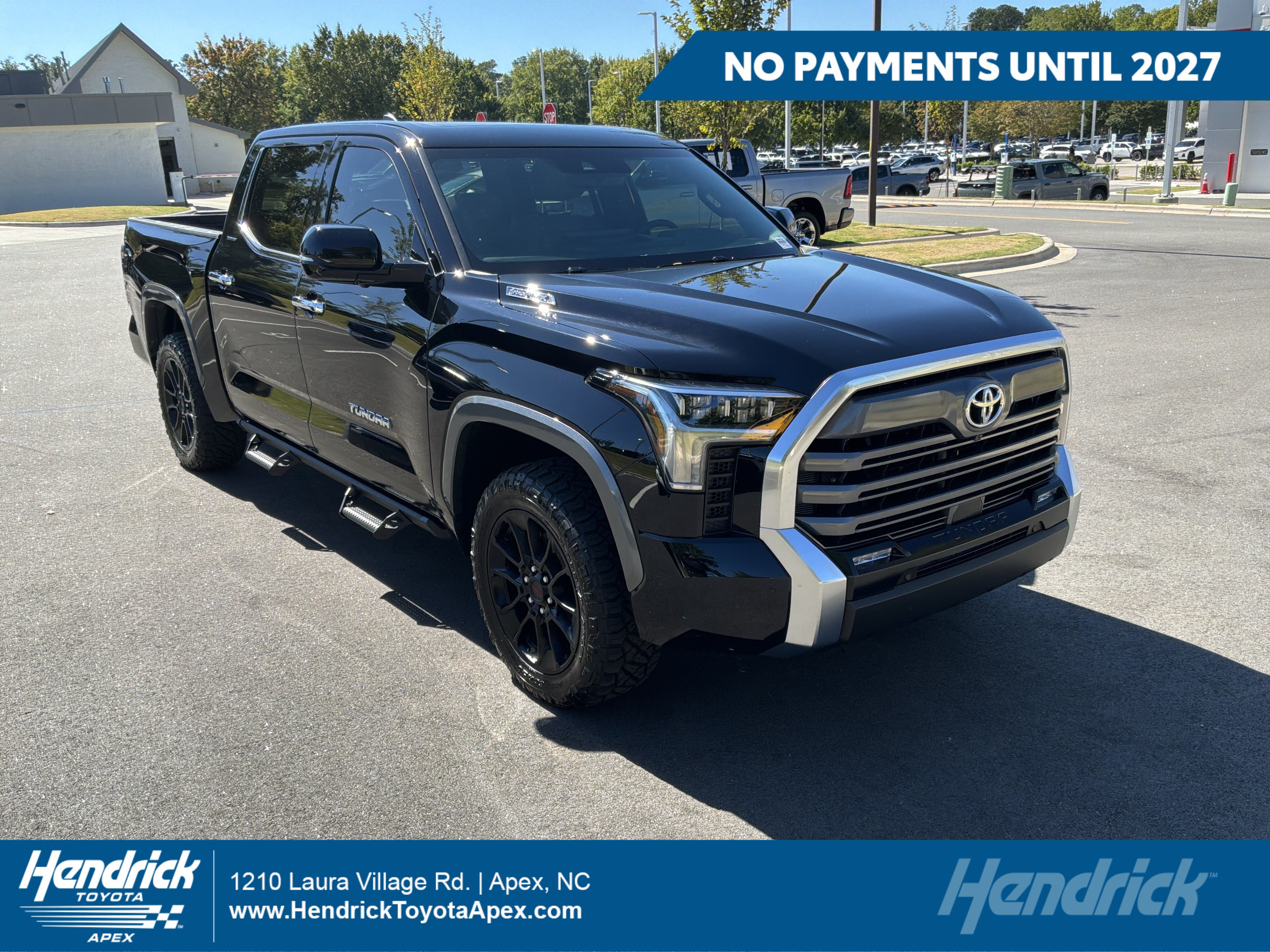 Used 2025 Toyota Tundra Limited AWD/4WD image 1