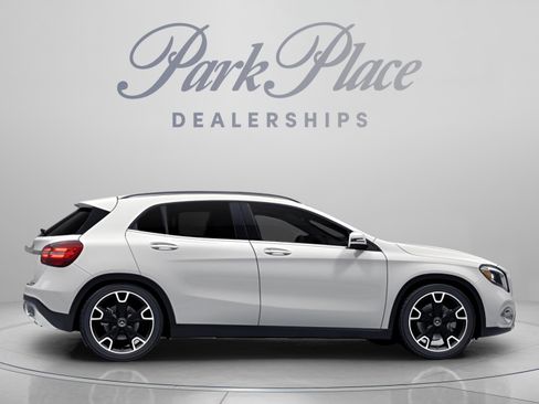 Used 2018 Mercedes-Benz GLA 250 image 24