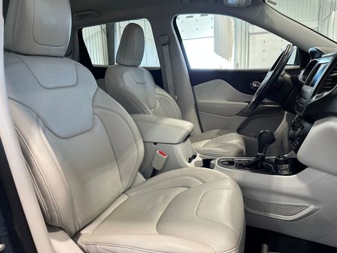 Used 2021 Jeep Cherokee Latitude Lux image 29