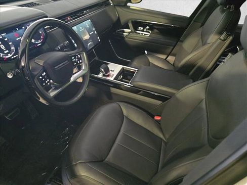 Used 2025 Land Rover Range Rover SE AWD/4WD image 16