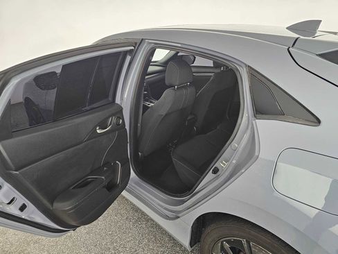 Used 2019 Honda Civic EX image 13