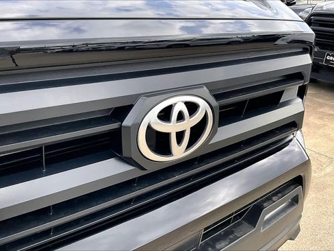 Used 2025 Toyota Tacoma SR5 RWD image 28