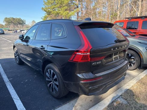 Used 2024 Volvo XC60 B5 Plus w/ Protection Package Premier image 2