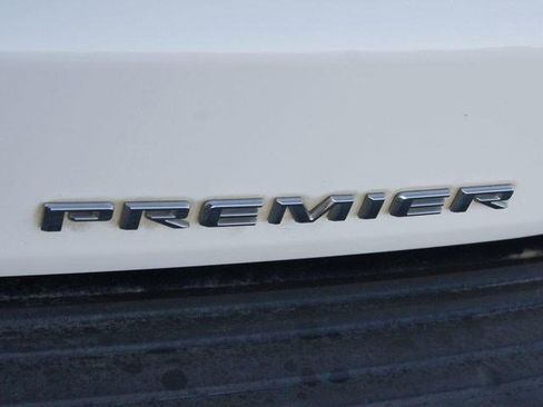 Used 2021 Chevrolet Tahoe Premier w/ Premium Package image 19