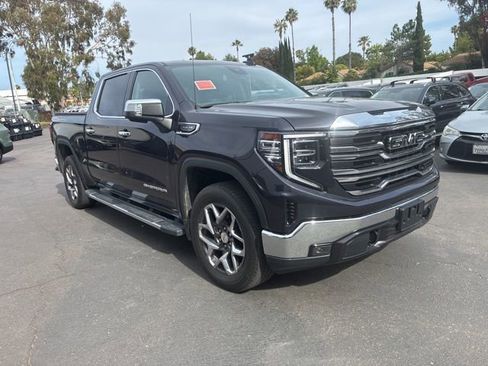 Used 2023 GMC Sierra 1500 SLT w/ SLT Premium Package image 3