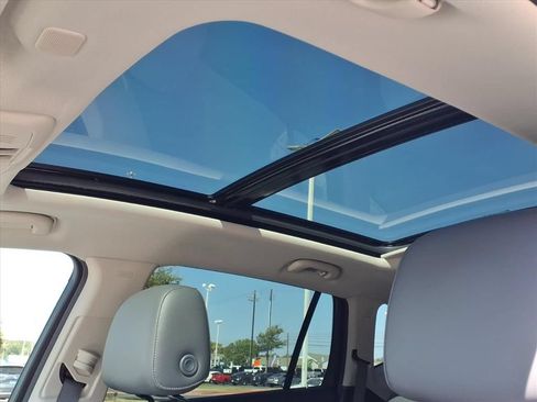 Used 2019 Buick Envision Premium AWD/4WD image 19