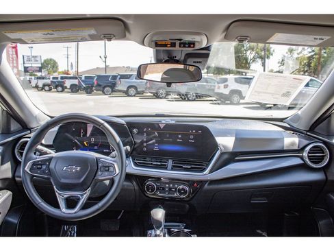 Used 2026 Chevrolet Trax ACTIV w/ Driver Confidence Package FWD image 20