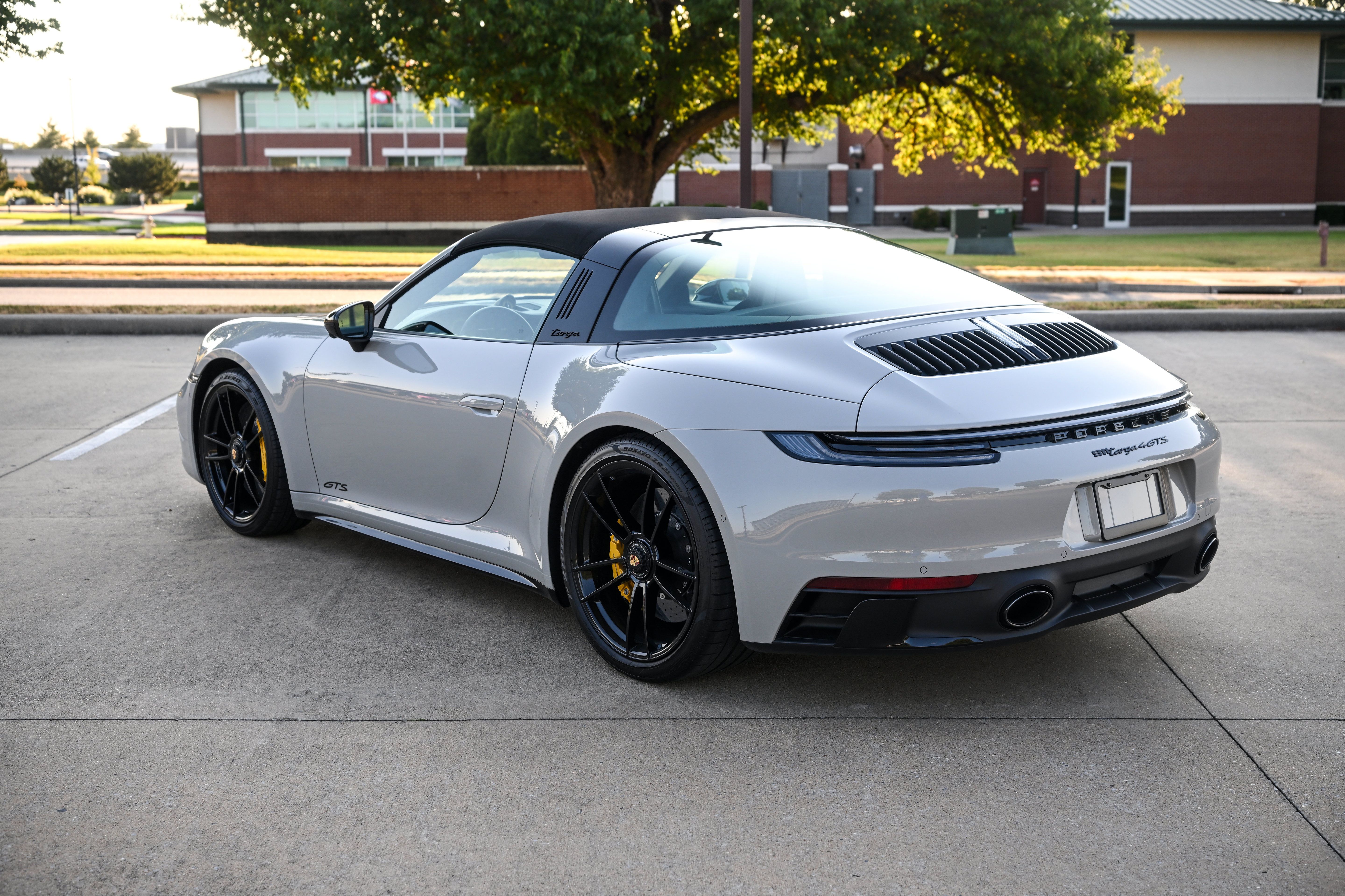 Used 2022 Porsche 911 AWD/4WD image 12