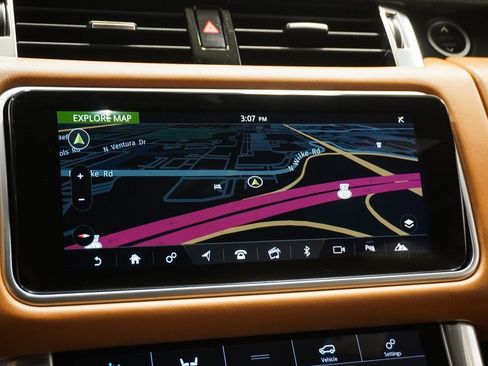 Used 2022 Land Rover Range Rover Sport SVR image 29