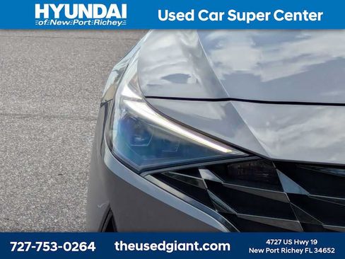Certified 2023 Hyundai Elantra Limited w/ Cargo Package FWD image 9