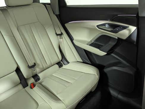 New 2025 Audi Q5 Premium image 14