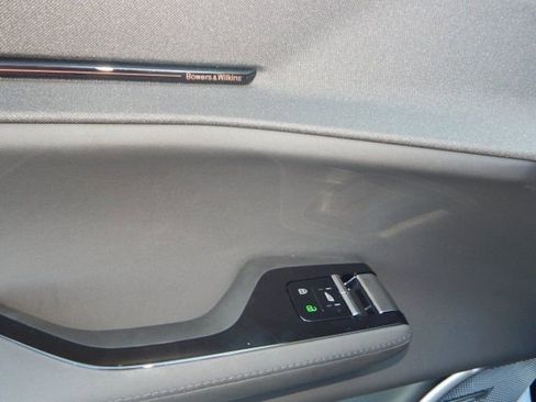 New 2025 Polestar Polestar 3 image 13