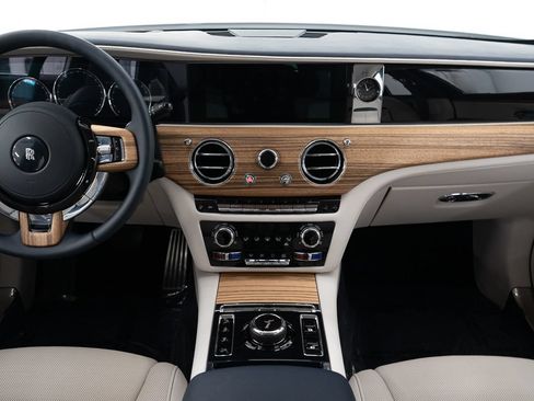 Certified 2022 Rolls-Royce Ghost AWD/4WD image 37