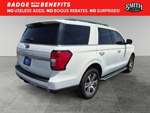 Used 2022 Ford Expedition XLT RWD image 4