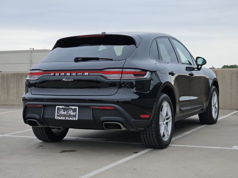 Certified 2026 Porsche Macan AWD/4WD image 8