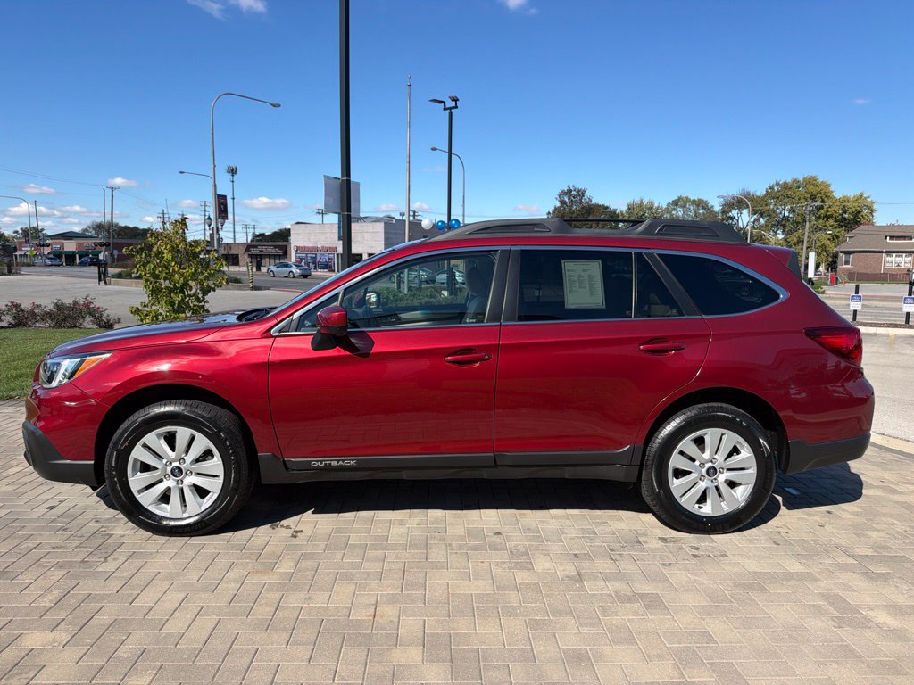 Used 2017 Subaru Outback 2.5i Premium AWD/4WD image 11