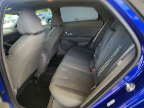 Used 2024 Hyundai Elantra SEL w/ Convenience Package FWD image 20