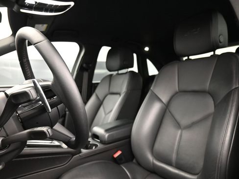 Used 2022 Porsche Macan GTS image 5