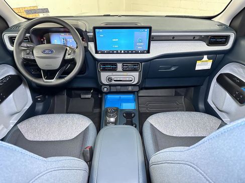 New 2025 Ford Maverick XLT w/ XLT Luxury Package image 27