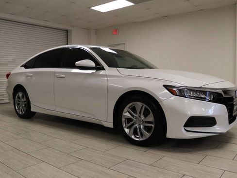 Used 2019 Honda Accord LX image 5
