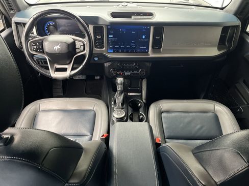 Certified 2024 Ford Bronco Outer Banks image 4