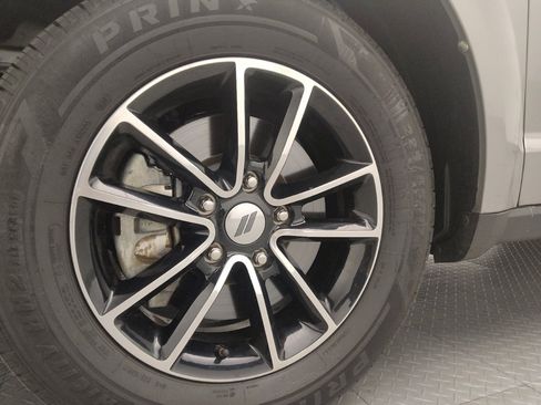Used 2018 Dodge Journey SE w/ Popular Equipment Group FWD image 31
