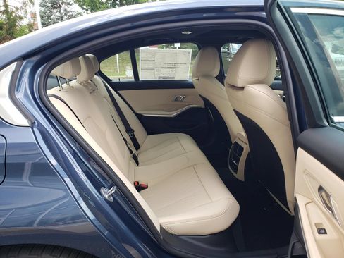 New 2026 BMW 330i xDrive Sedan w/ Premium Package AWD/4WD image 17