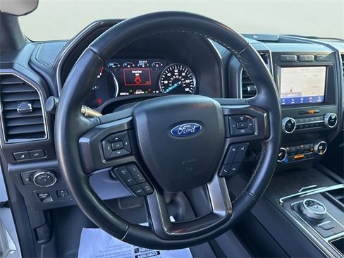 Used 2021 Ford Expedition Limited image 32