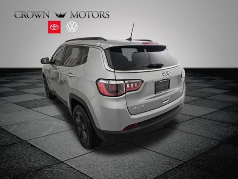 Used 2021 Jeep Compass Latitude w/ Convenience Group AWD/4WD image 4