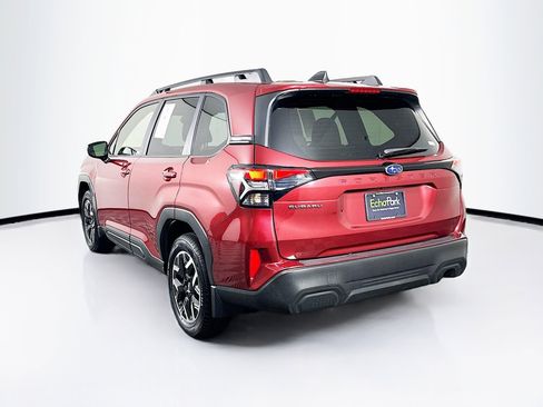 Used 2025 Subaru Forester Premium AWD/4WD image 5