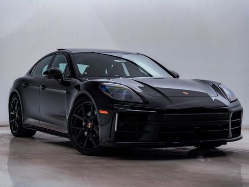 New 2026 Porsche Panamera 4 image 8