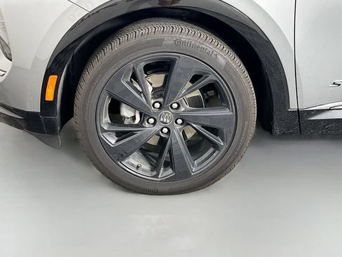 Used 2025 Buick Envision Sport Touring AWD/4WD image 13