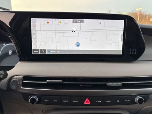 Used 2024 Hyundai Palisade SEL image 14