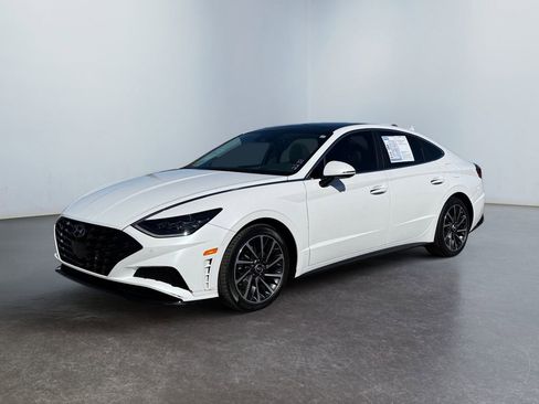 Used 2022 Hyundai Sonata Limited w/ Preferred Accessory Package image 7