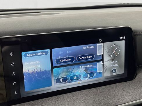 Used 2025 Nissan Kicks SV image 12