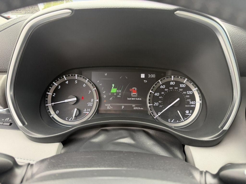 Used 2021 Toyota Highlander Limited AWD/4WD image 22