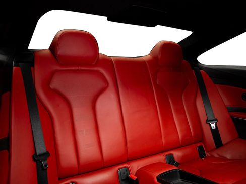 Used 2015 BMW M4 Coupe image 39