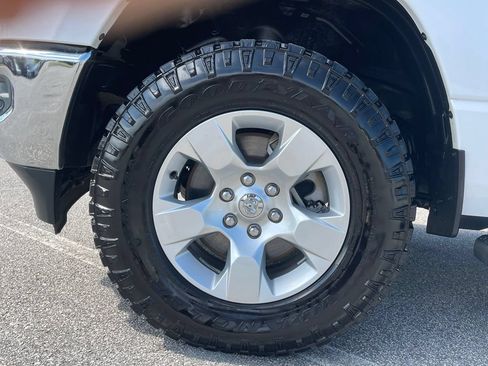 Used 2020 RAM 1500 Big Horn AWD/4WD image 5