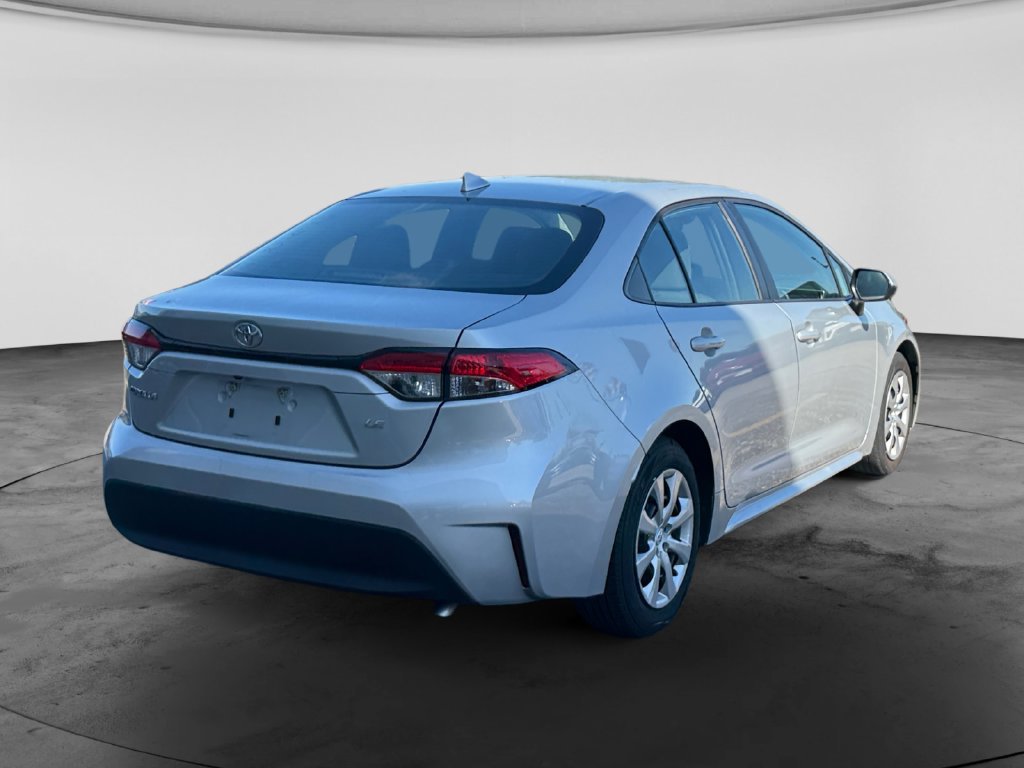 Used 2024 Toyota Corolla LE FWD image 9