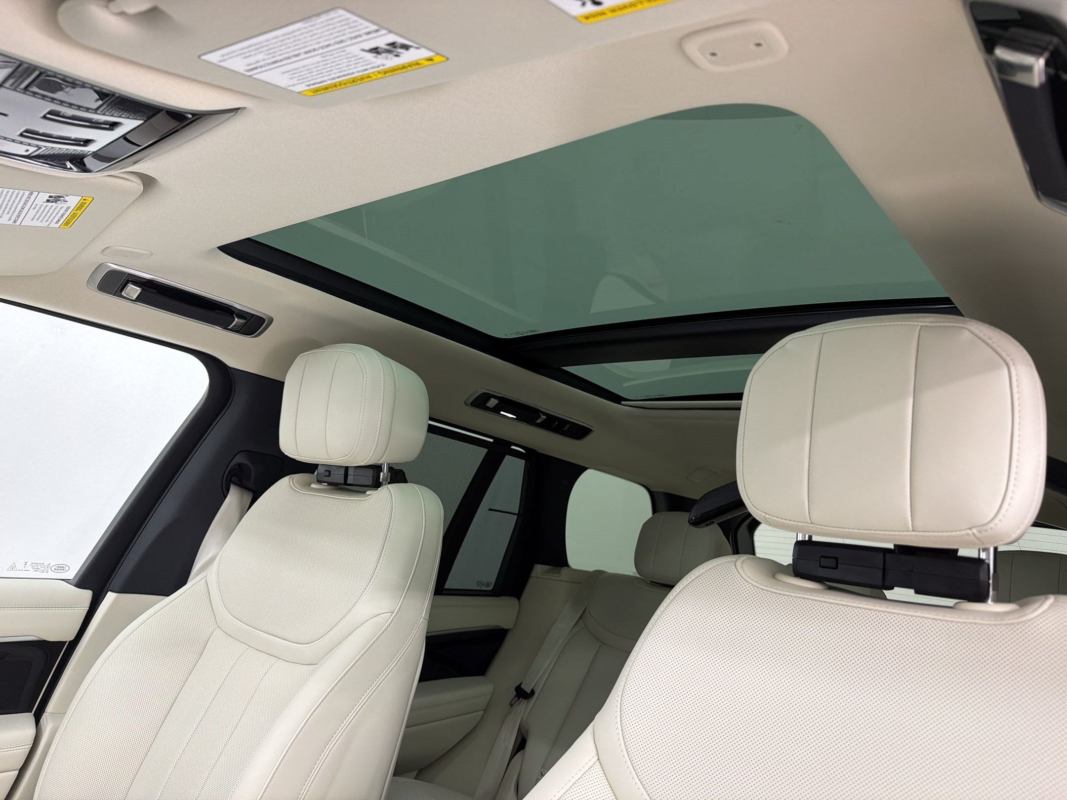 New 2026 Land Rover Range Rover SE AWD/4WD image 22