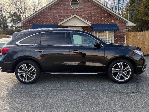 Used 2017 Acura MDX SH-AWD w/ Advance Package image 4